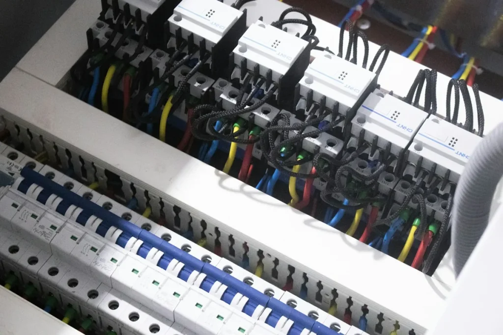 ○○マンション設備更新工事の施工現場